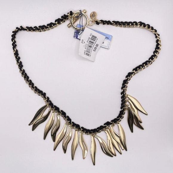 Bohemian Lovemark Chain Metal Leaf Fringe Necklace NWT - Picture 4 of 11